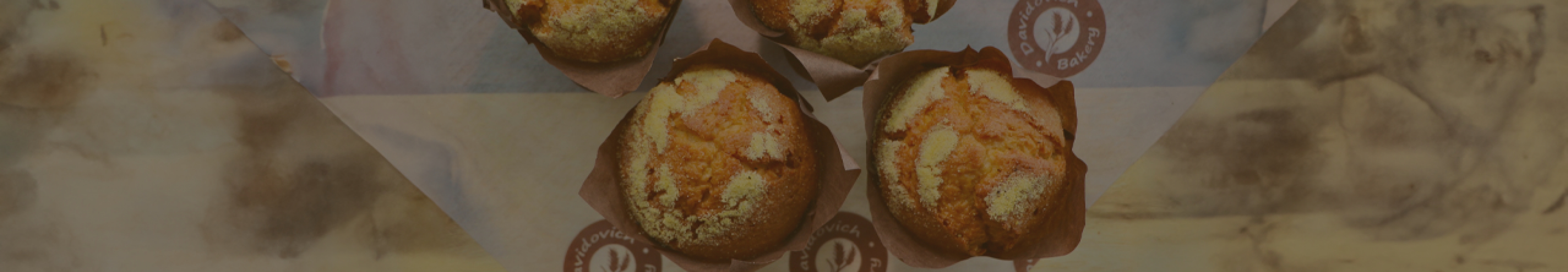 Delicious Muffins: Freshly Baked for Breakfast or Snacks