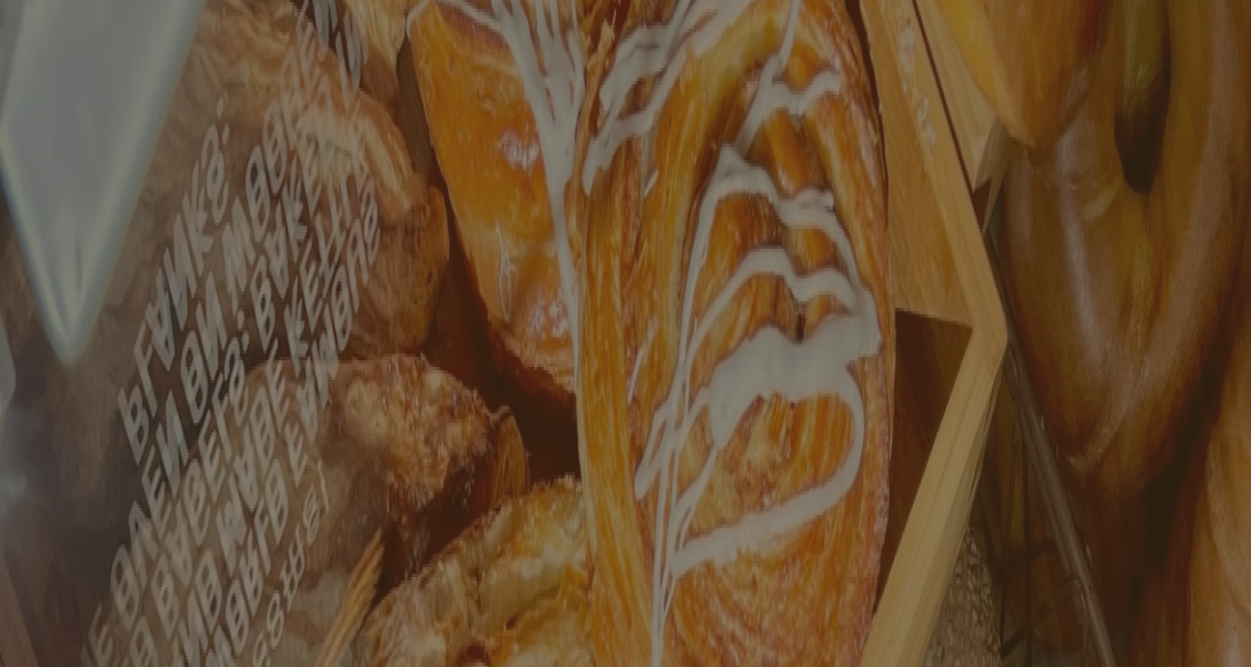 Baked fresh Pastries: From croissants to creamy danishes
