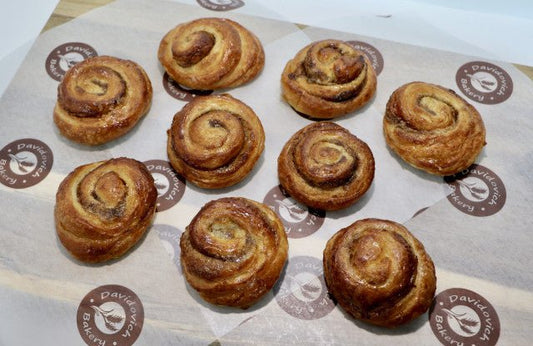 Small Cinnamon Swirl 9 Pack - #shop_#PastriesDavidovich Bakery